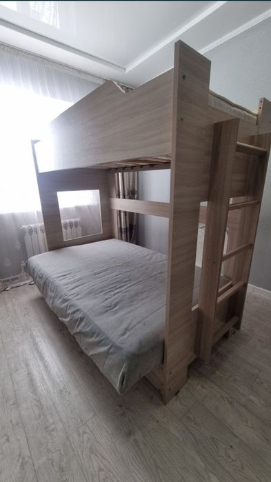 Продам 2 - х ярусный кровать