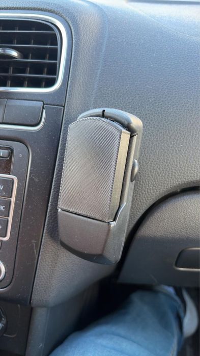 Adaptor printat 3D pentru suport de telefon. Grupul VAG
