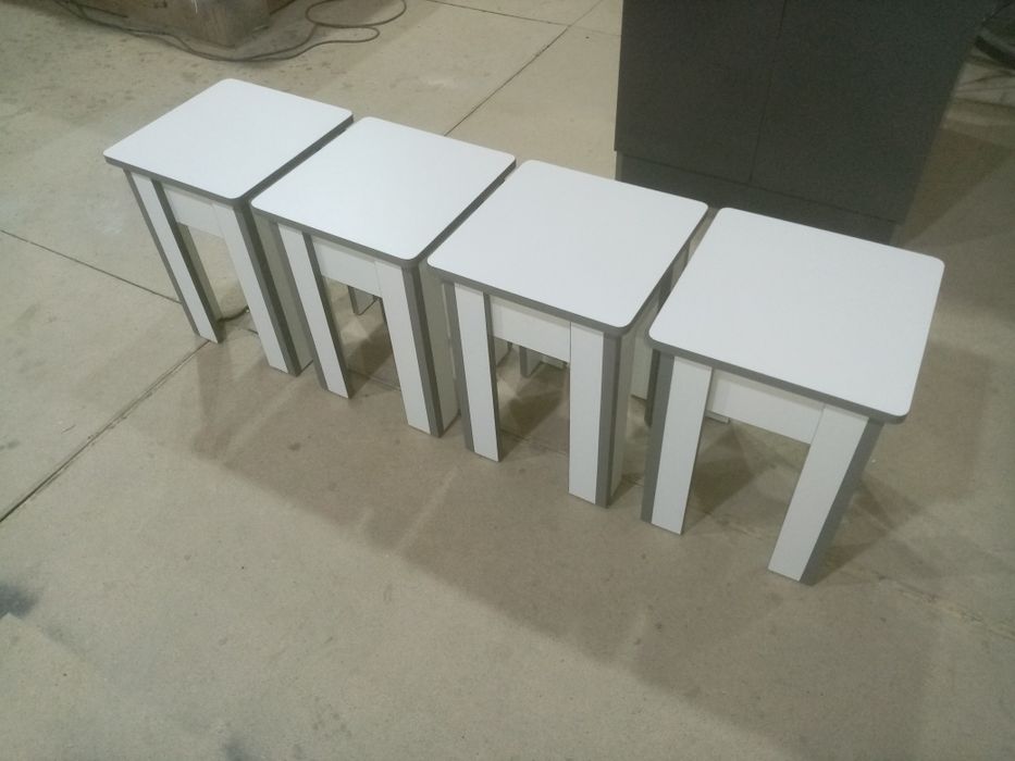 Продам новые кухонные табуретки!