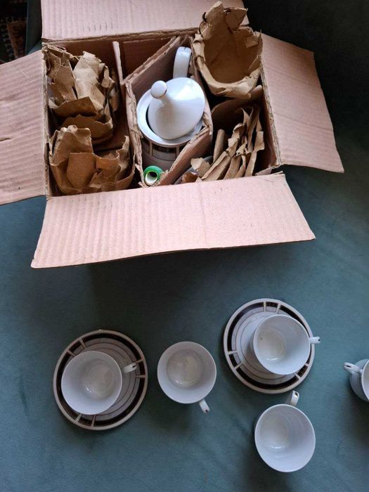 Чайно-кофейный сервиз на 15 предметов