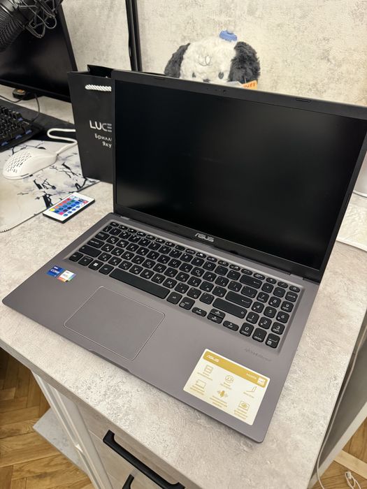 Ноутбук ASUS 15.6” intel core 7