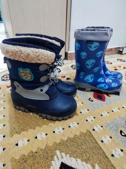 Детски апрески и гумени ботуши 28 номер