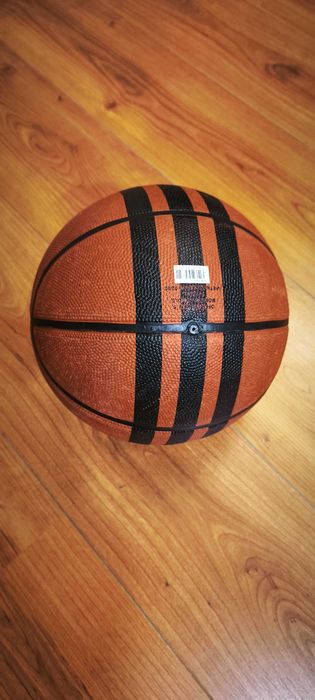 Топка баскетболна