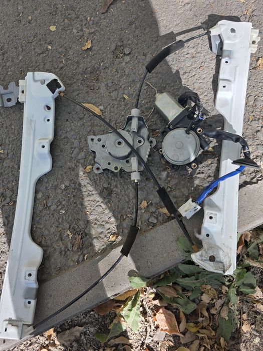 Моторчик стеклоподьемника