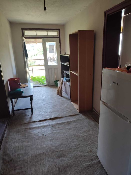 Просторна къща в село Делейна