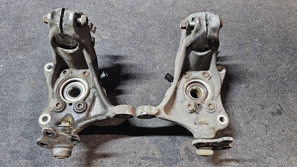 fuzeta fata stanga dreapta audi tt 8j

stare buna
se vinde exact cum e