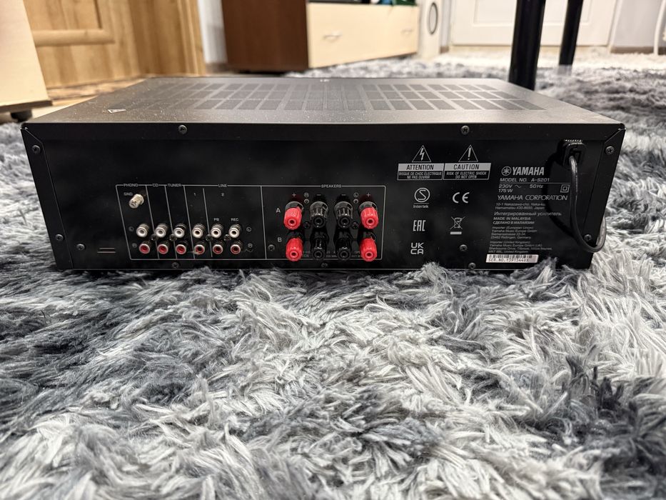 Yamaha A-S301 Аудио усилвател