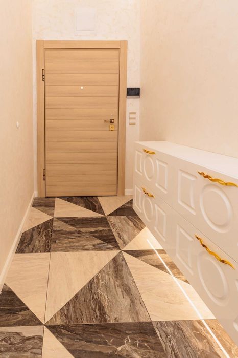 Продава се Двустаен апартамент в София, Левски - 112 кв.м за 1474 €/кв.м - Снимка #4