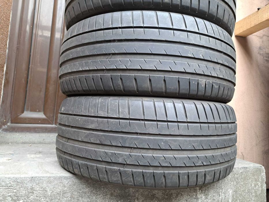 4 anvelope 225/45 R19 Michelin