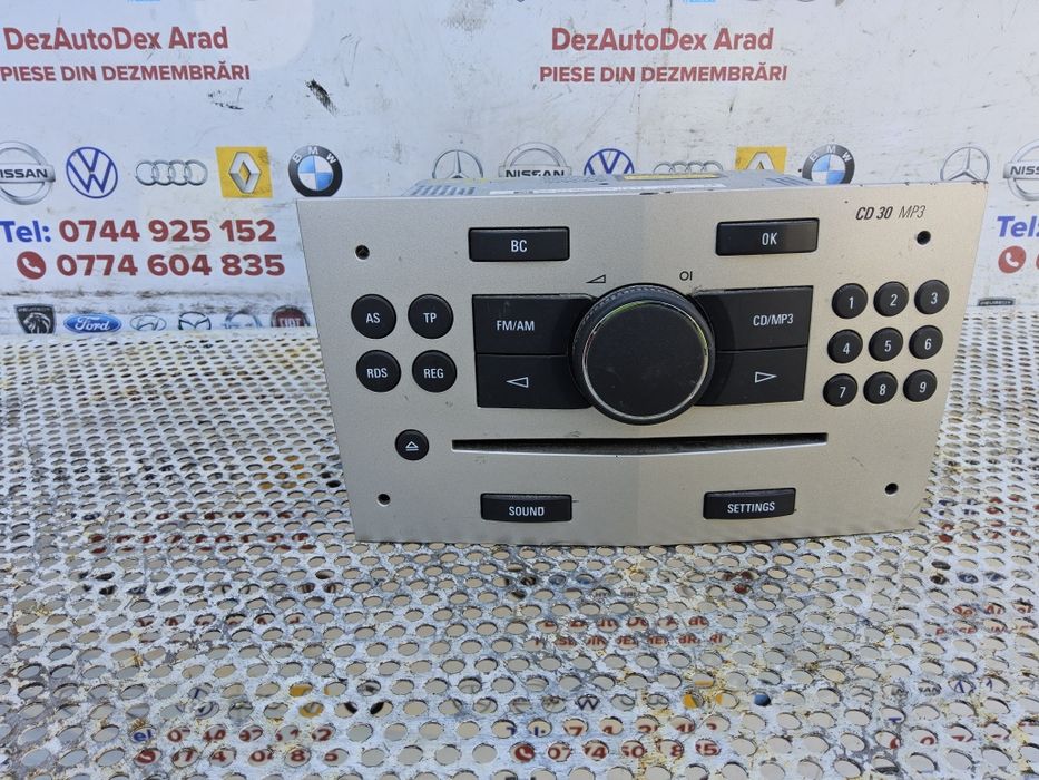 Radio Cd cu Mp3 și display Opel Astra H zafira B
