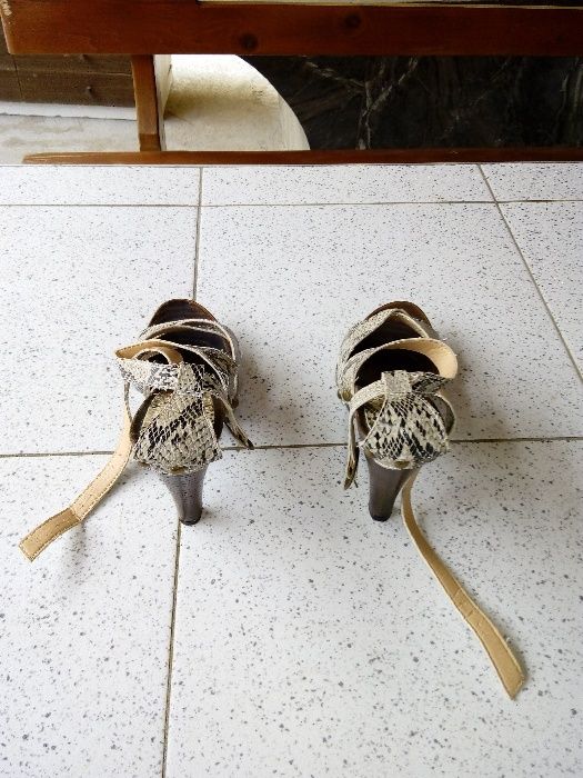 Продавам дамски обувки