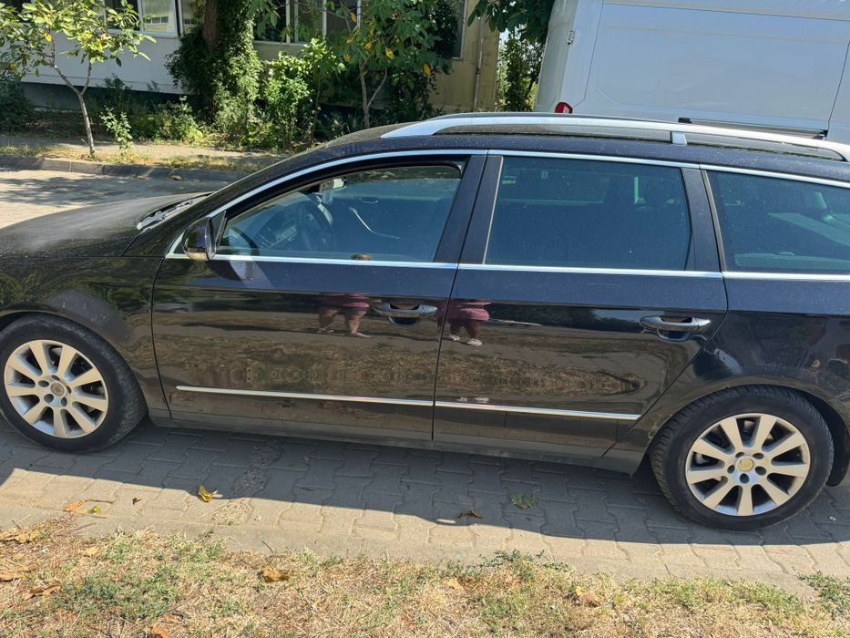 Vând  Volkswagen Passat B6