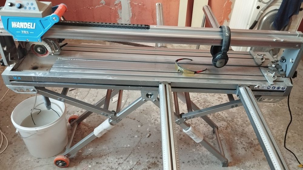 Укладка кафеля керама