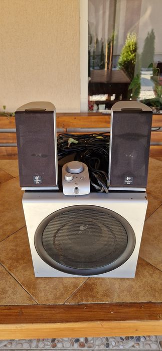 Sistem audio z 2300