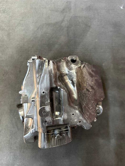 Carcasă filtru aer BMW SERIA 5 G60 550E