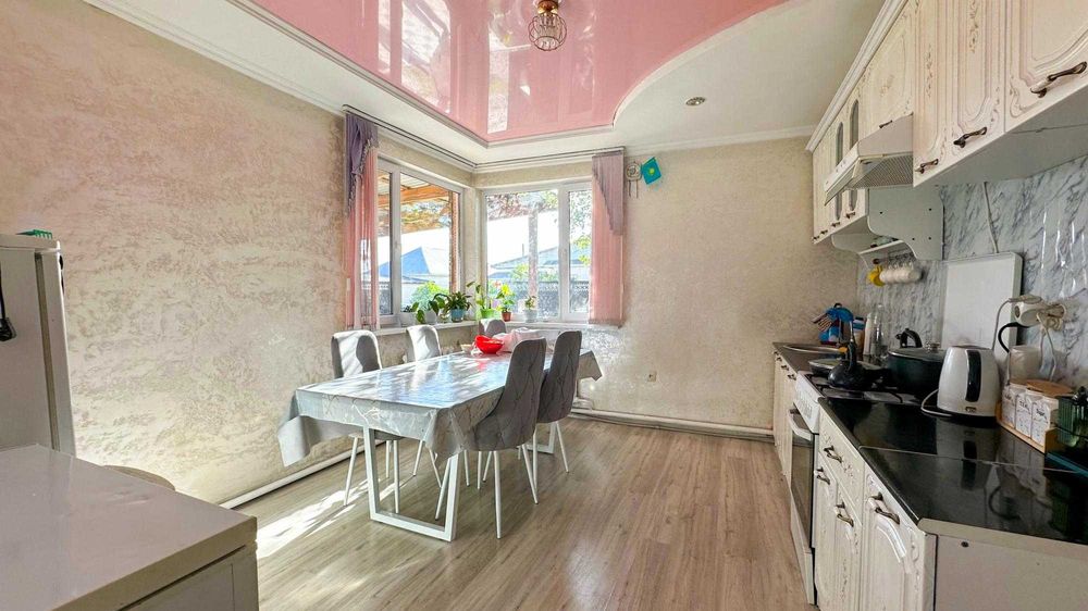 Продам 4 комнатный дом Айман ИмпериЯ