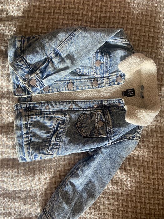 Джинсовая куртка