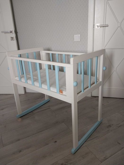 Деревянная колыбелька