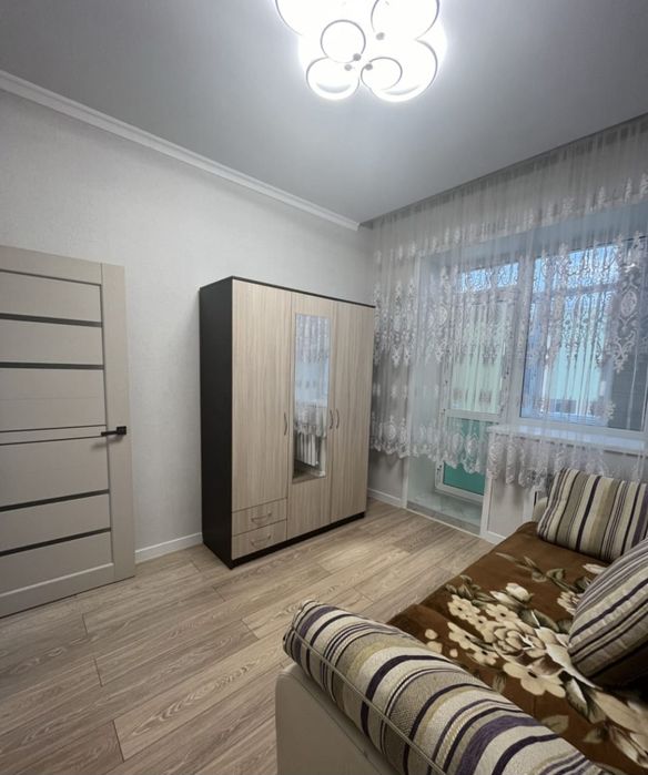 2 ком Новострой, Военная Академия, все есть. 150+