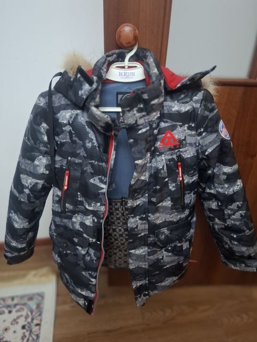 Куртка Пуховик почти новый