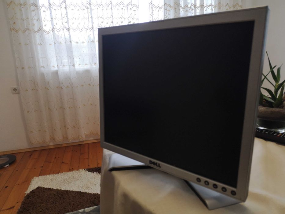 Настолен компютър HP & монитор DELL