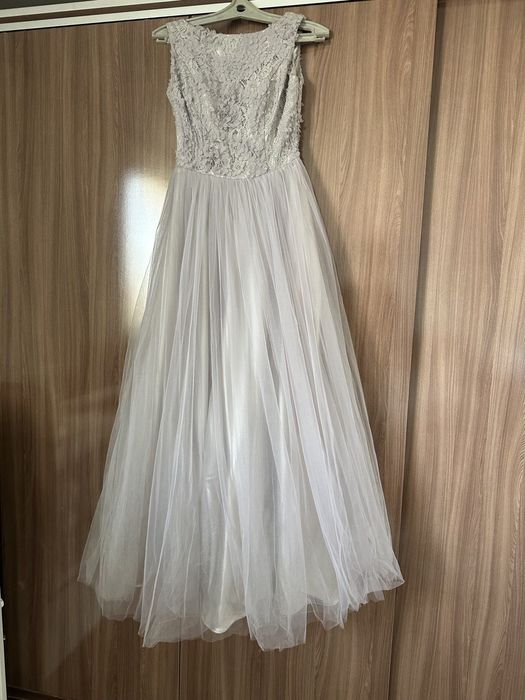 Платье вечернее, бальное