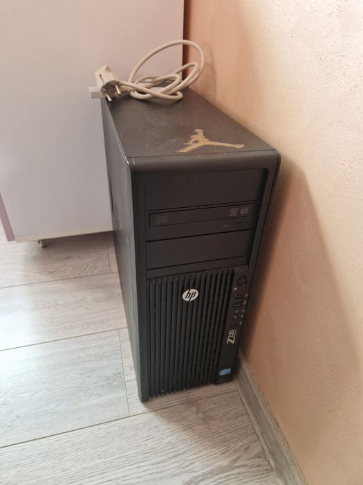 Unitate pc ai si monitor 144 hz