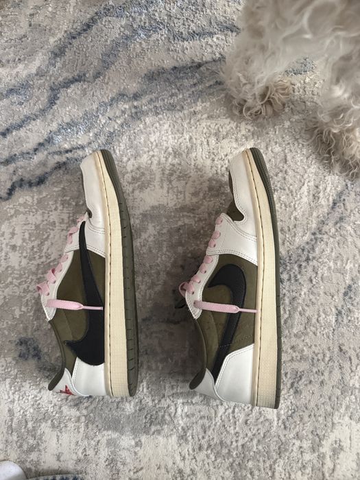 Jordan 1 Travis Scott Mid Olive