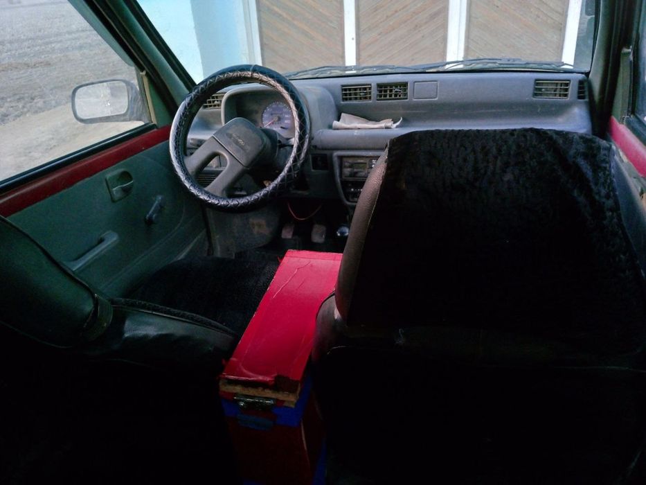 Tiko srochno sotiladi