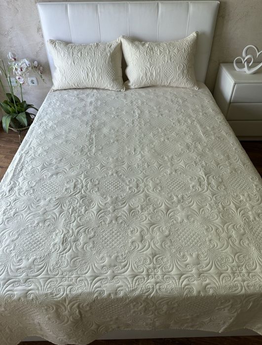 Покривало за легло крем