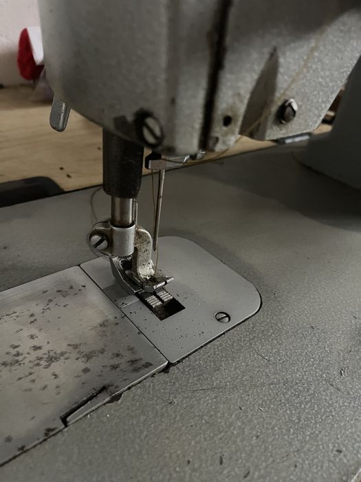 Швейная машина по коже