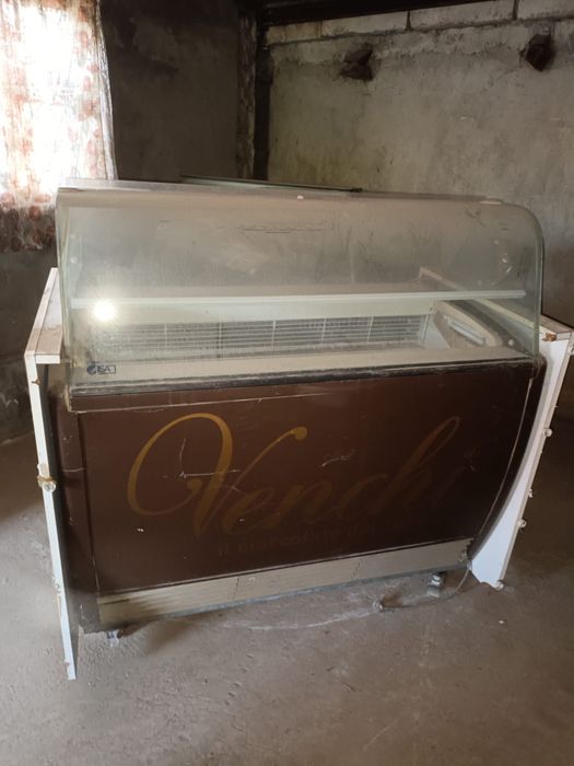 Vitrine frigorifice functionale
