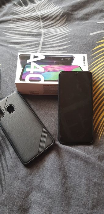 Samsung a40 требует ремонта
