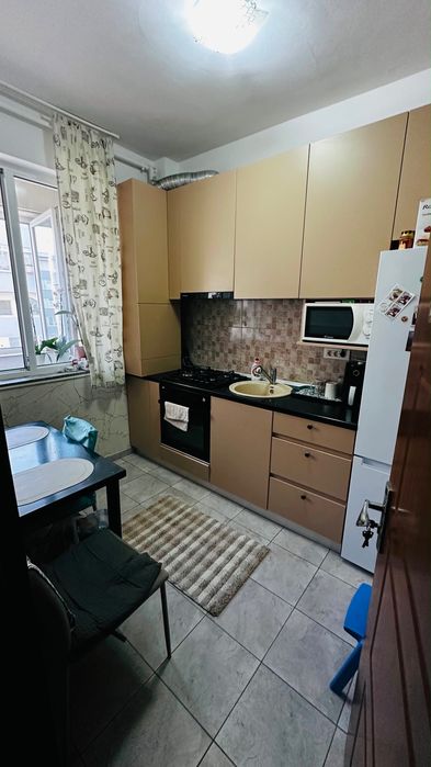 Proprietar vând garsonieră