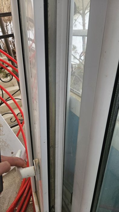 Окна пластиковые б/у, балконные двери