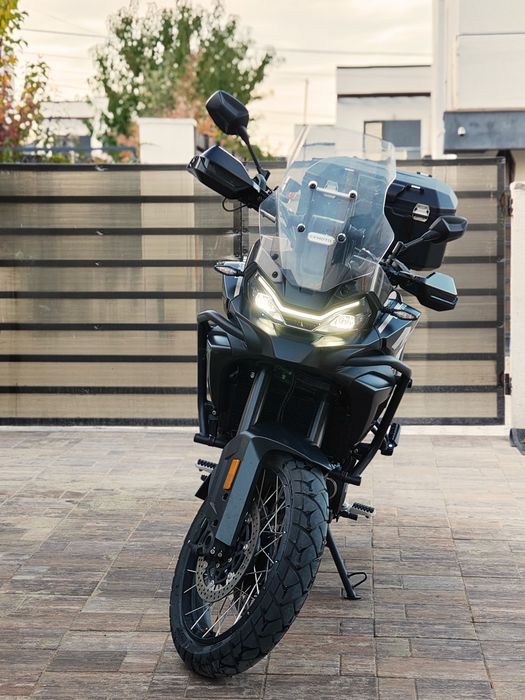 CFMOTO 700MT 2025