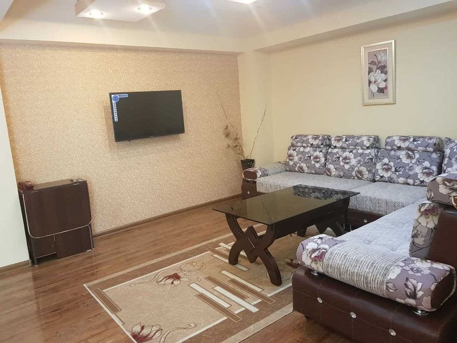 Сдается в аренду 2-комнатная квартира  На М. Ойбек .