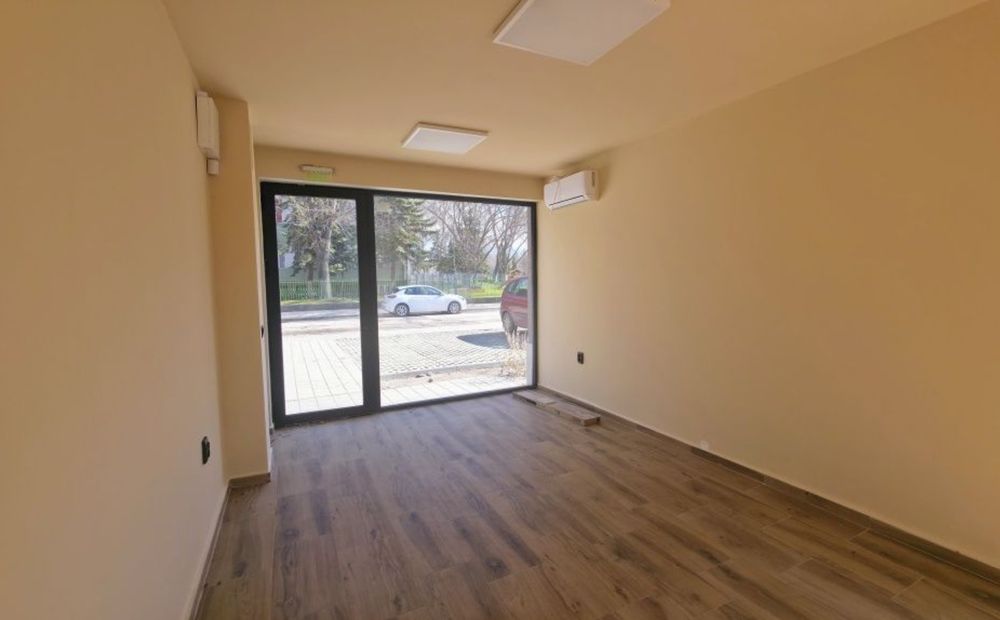Дава се под наем Магазин в Перник, Изток - 30 кв.м за 400 € - Снимка #5