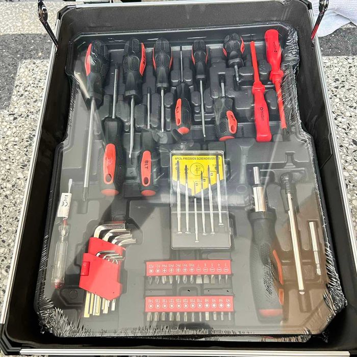 Куфар с инструменти BLT Werkzeuge - 1050 части