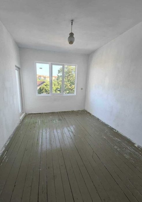 Продава се Къща в Разград, Център - 192 кв.м за 651 €/кв.м - Снимка #9