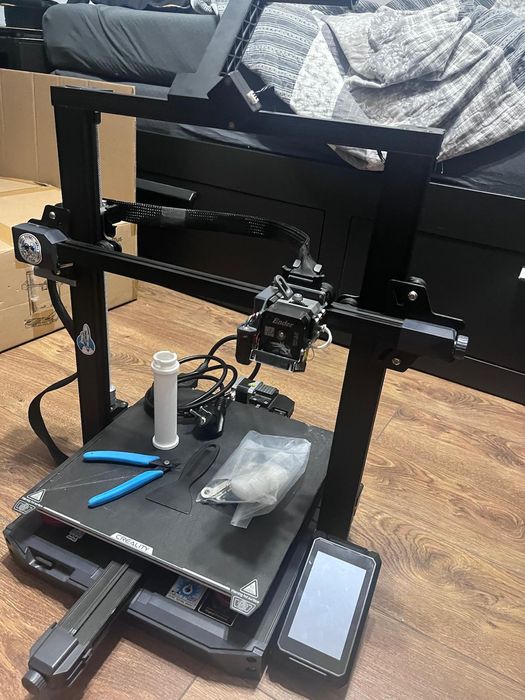 Creality Ender 3 s1 plus + accesorii