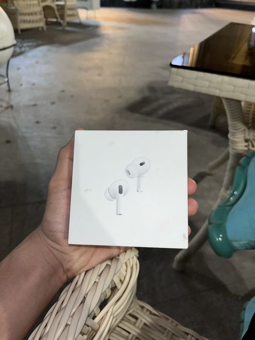 Air Pods 2 Pro.  .