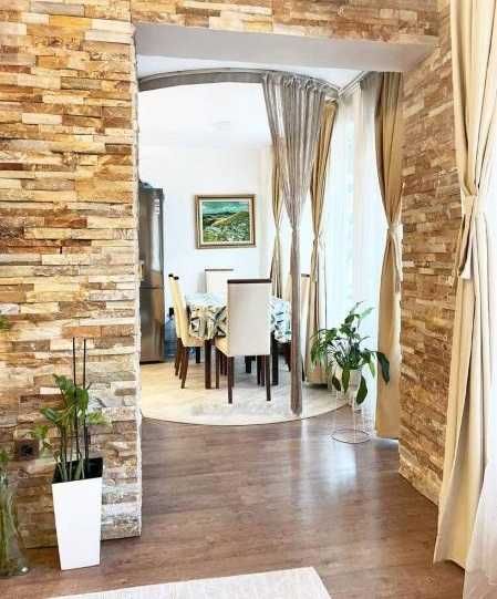 Дава се под наем Тристаен апартамент в София, Света Троица - 95 кв.м за 525 € - Снимка #1