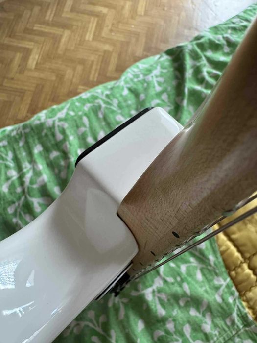 Jackson Adrian Smith Signature SDX Snow White