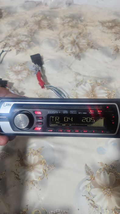 Продам Магнитола LG