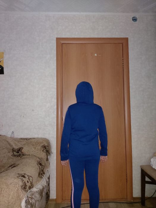 Спортинвй костюм на девочку