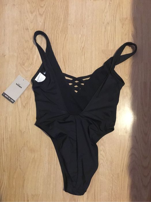 Нов цял бански костюм Nike XS