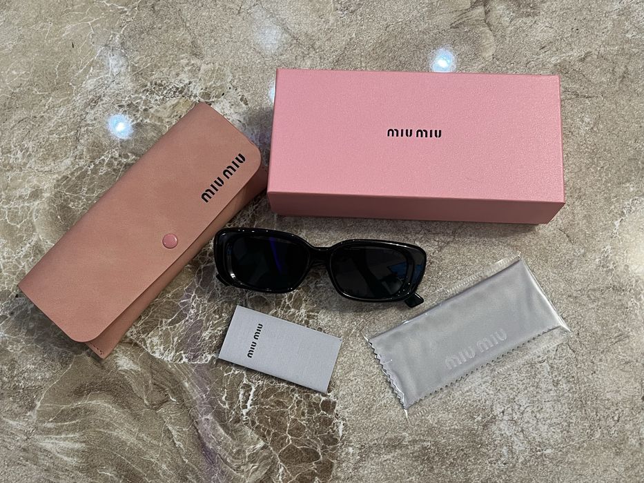 Miu Miu слънчеви очила