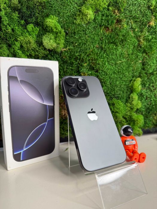 iPhone 16 Pro, Black Titanium, 256 GB, 100% Baterie #8025