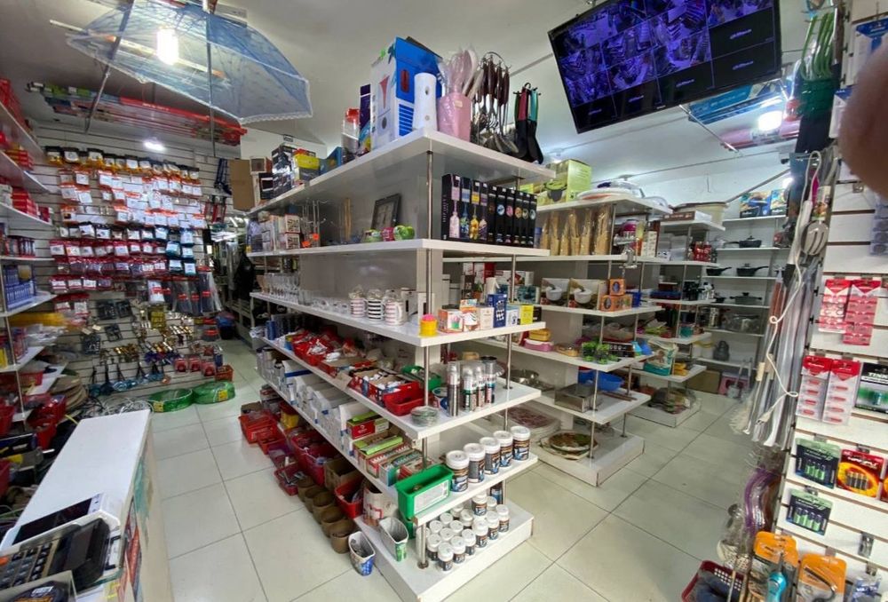 Продается коммерческое помещение, ориентир: метро Ойбек, 100м²